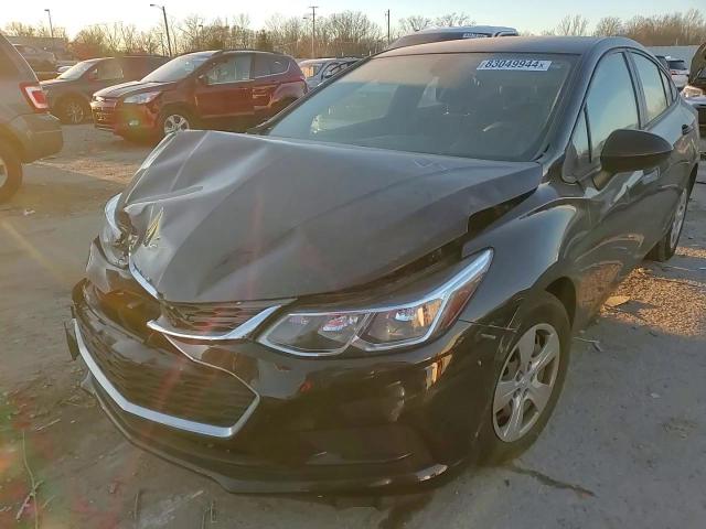 2018 Chevrolet Cruze - Image 13