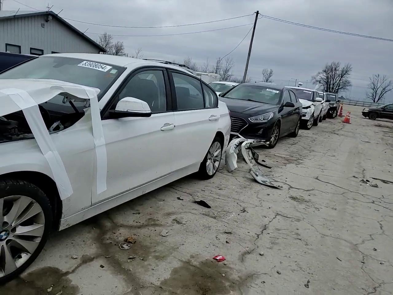 Фото: WBA8E5G5XGNU20555