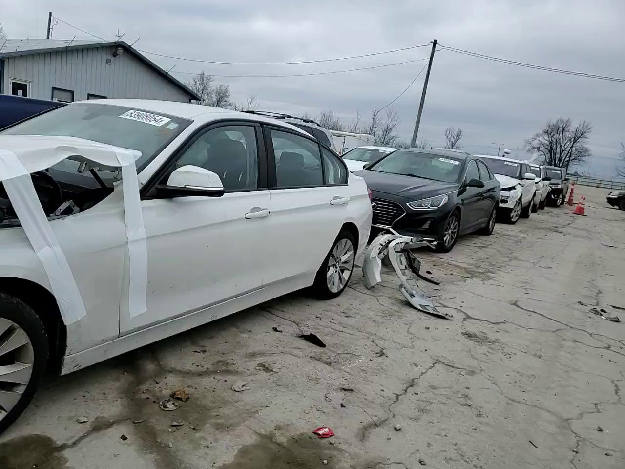 Фото: WBA8E5G5XGNU20555