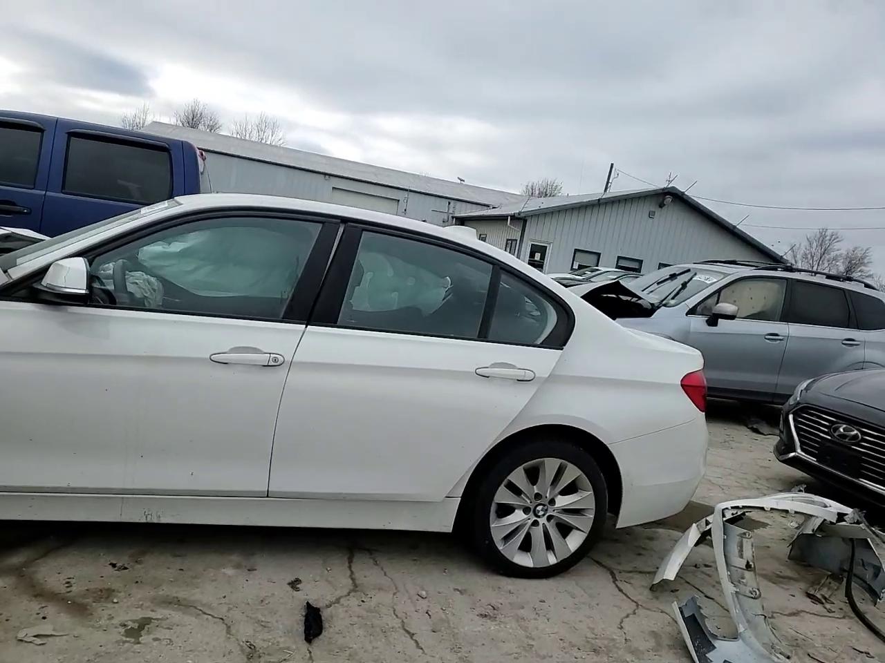 Фото: WBA8E5G5XGNU20555