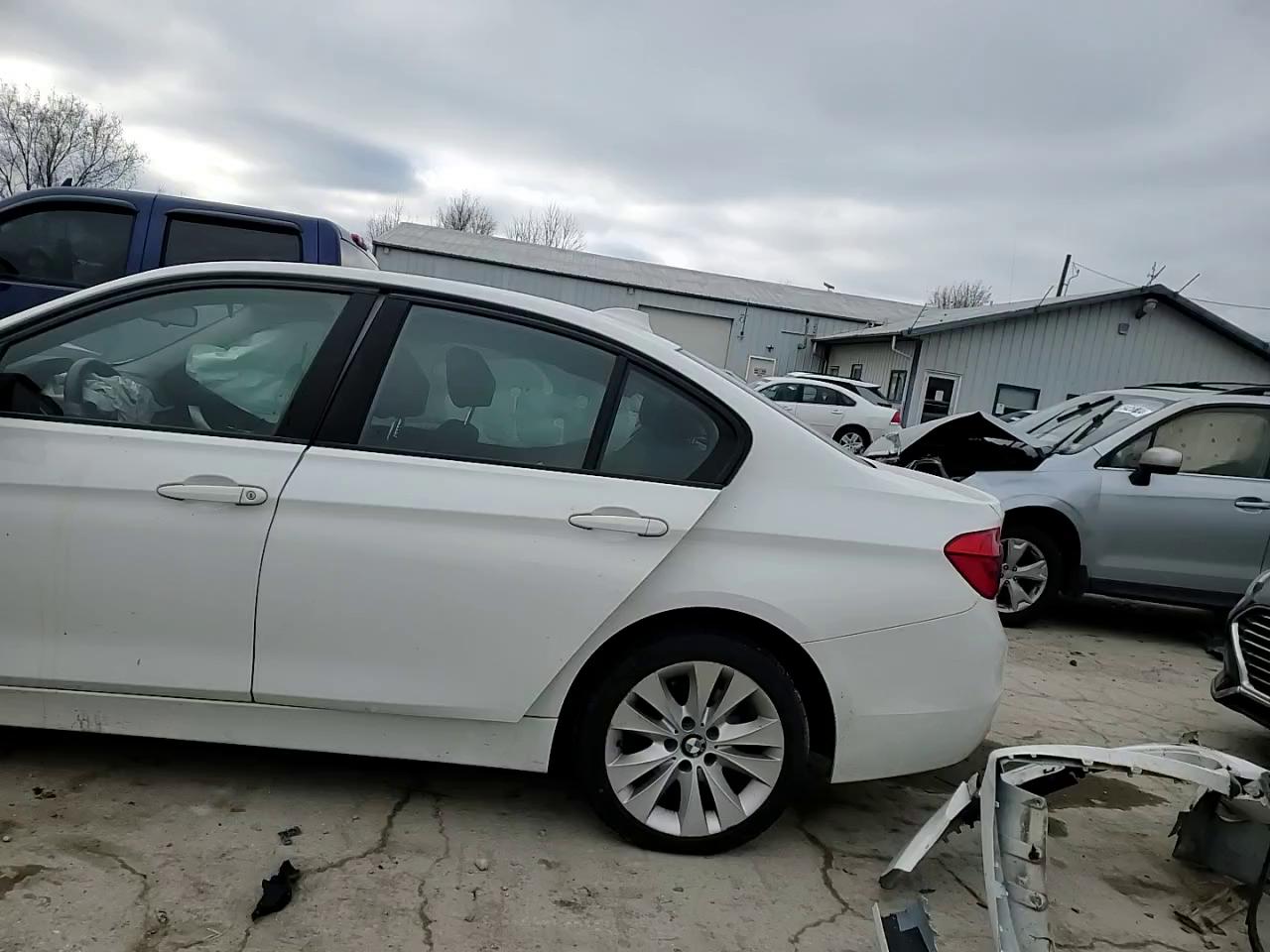 Фото: WBA8E5G5XGNU20555