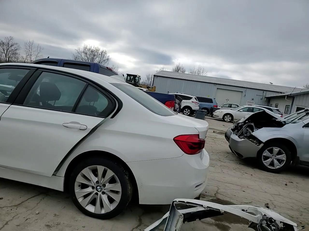 Фото: WBA8E5G5XGNU20555