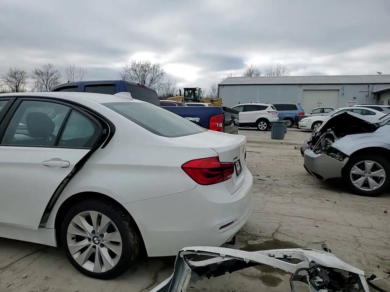 Фото: WBA8E5G5XGNU20555