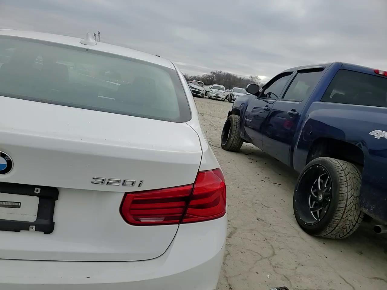 Фото: WBA8E5G5XGNU20555