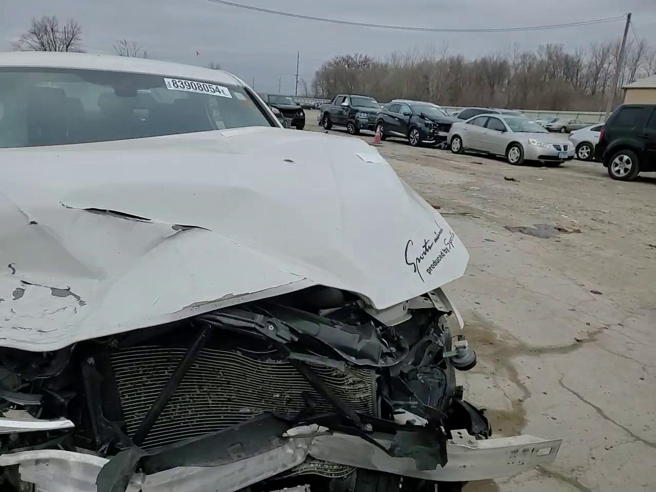 Фото: WBA8E5G5XGNU20555