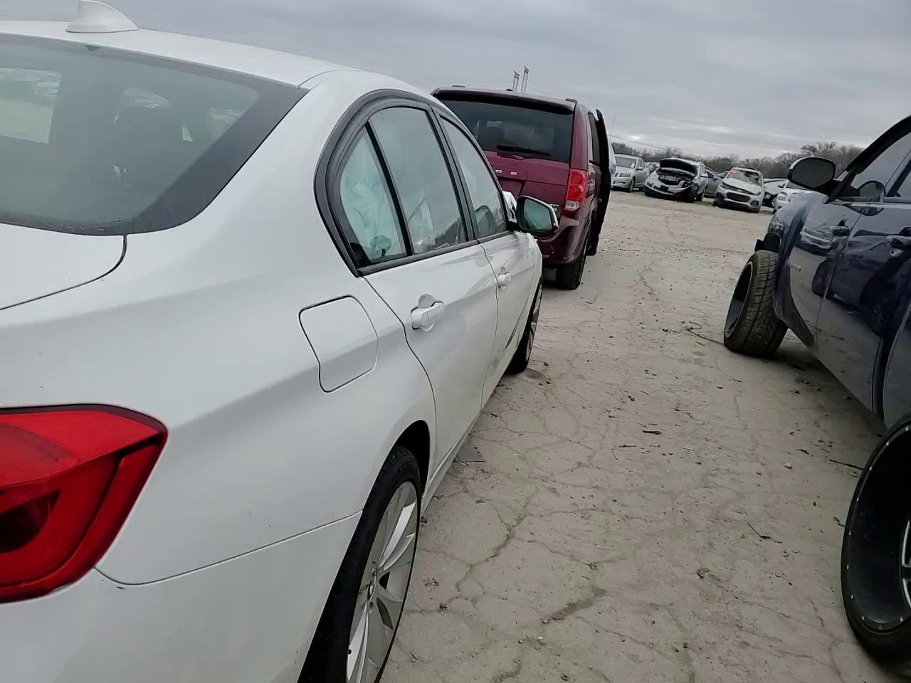 Фото: WBA8E5G5XGNU20555