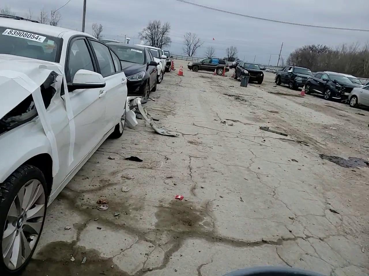 Фото: WBA8E5G5XGNU20555