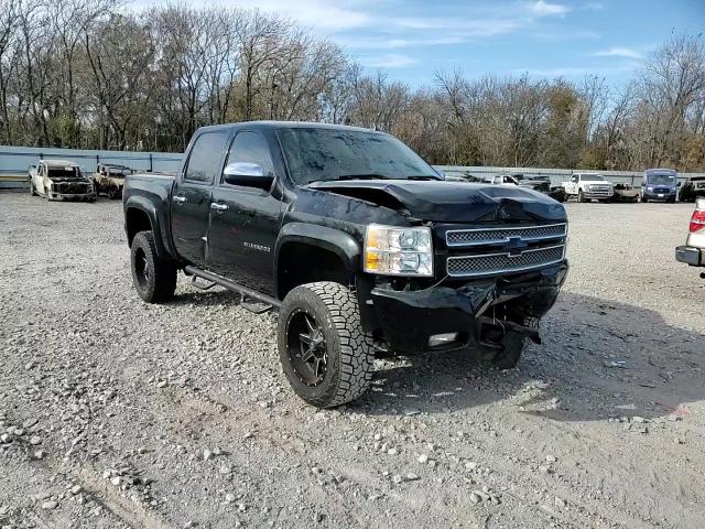 2012 Chevrolet Silverado - Image 11