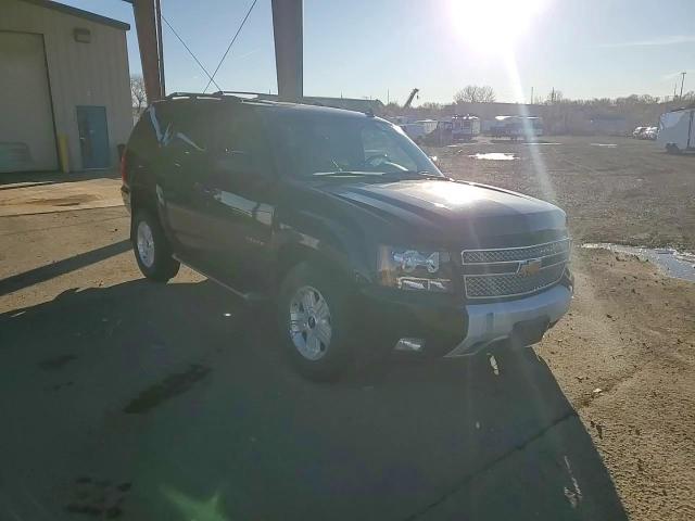 2011 Chevrolet Tahoe - Image 11