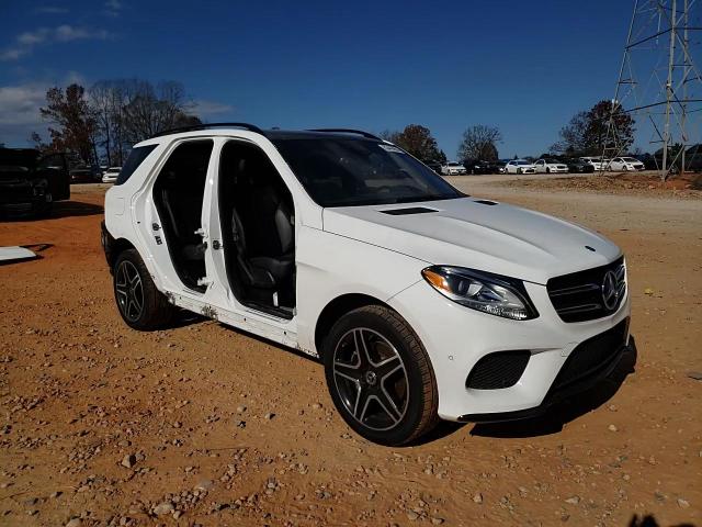 2018 Mercedes-Benz GLE - Image 12
