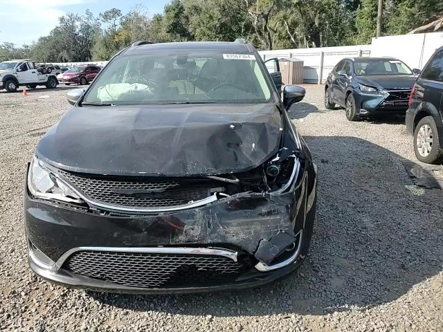 2020 Chrysler Pacifica - Image 12