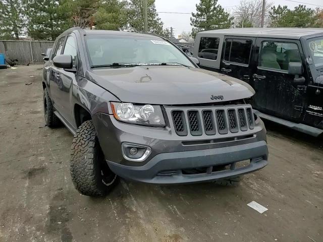 2015 Jeep Compass - Image 10