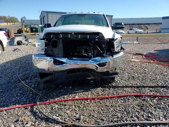 2016 RAM 2500 - Image 13