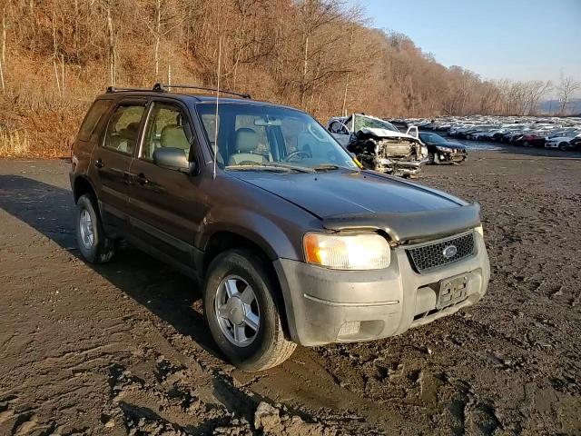 2004 Ford Escape - Image 12