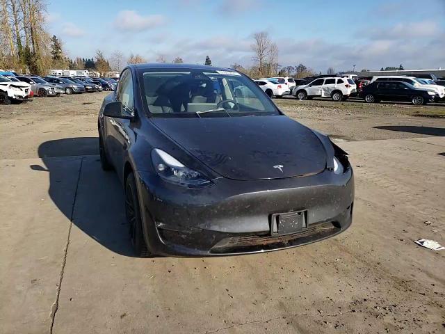 2024 Tesla Model Y VIN: 7SAYGDEE6RF151288 Lot: 83069894