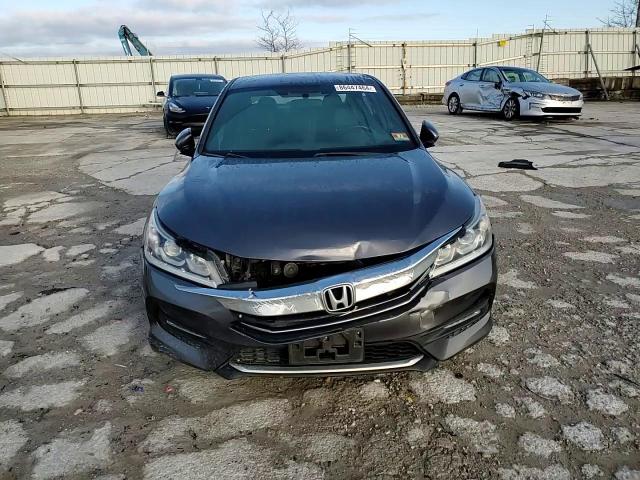 2017 Honda Accord - Image 11