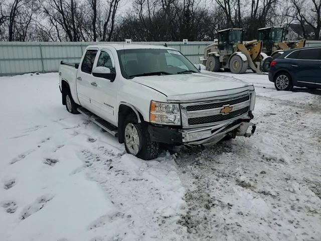 2012 Chevrolet Silverado - Image 13