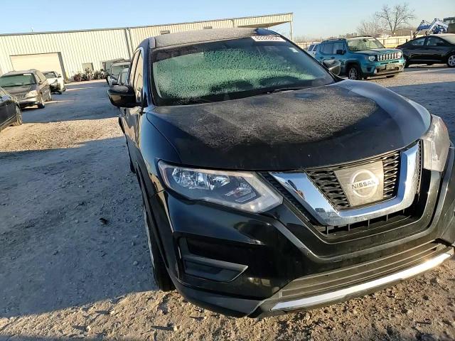 2017 Nissan Rogue - Image 12