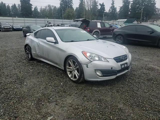 2011 Hyundai Genesis - Image 11