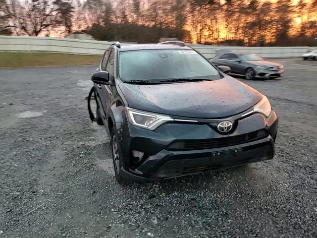 2017 Toyota RAV 4 - Image 11