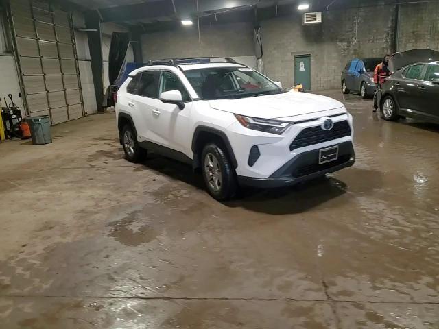 2022 Toyota RAV 4 - Image 14