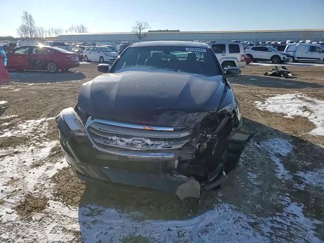 2017 Ford Taurus - Image 11