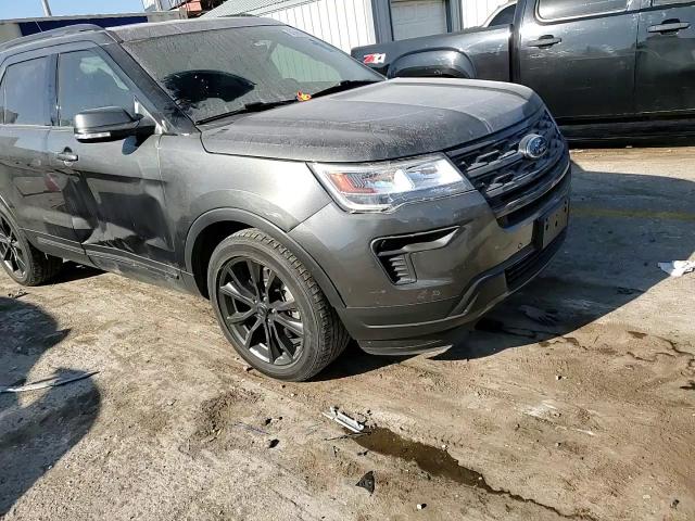 2019 Ford Explorer - Image 12