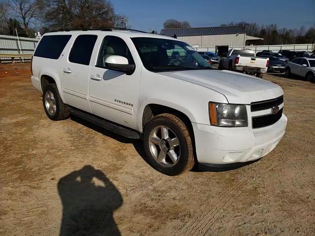 2011 Chevrolet Suburban K1500 Lt VIN: 1GNSKJE30BR228503 Lot: 85052854