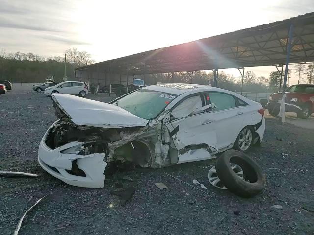 2013 Hyundai Sonata - Image 10