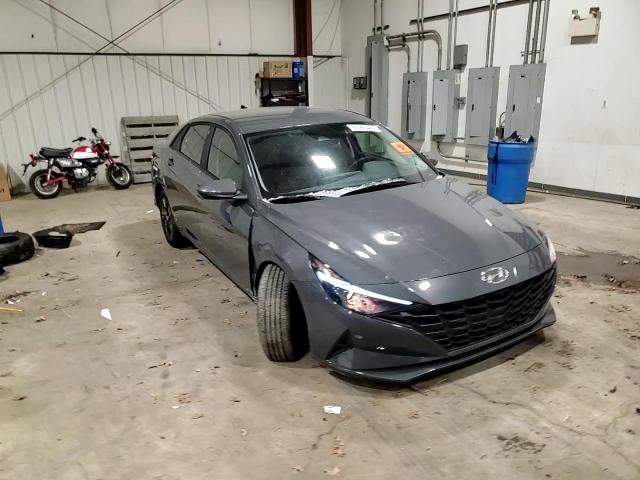 2023 Hyundai Elantra - Image 14