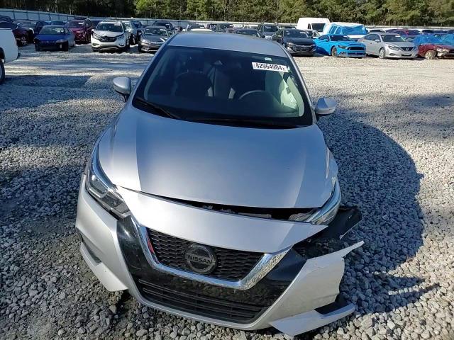2021 Nissan Versa - Image 10