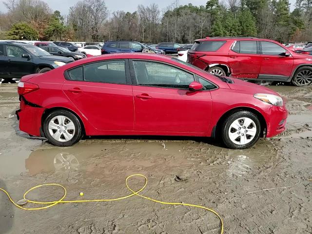 2016 Kia Forte - Image 12
