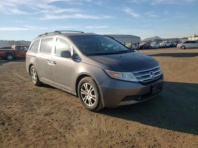 2011 Honda Odyssey - Image 12