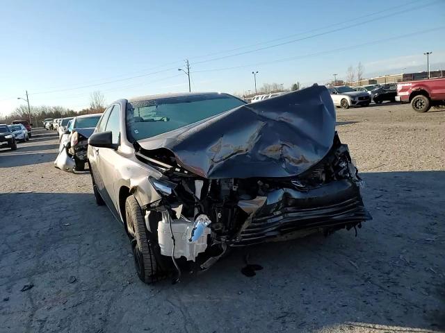 2016 Toyota Camry - Image 10