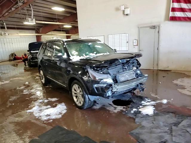 2018 Ford Explorer - Image 11