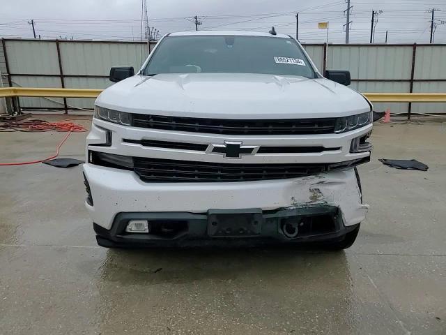 2020 Chevrolet Silverado - Image 13