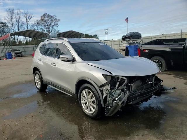 2017 Nissan Rogue - Image 15