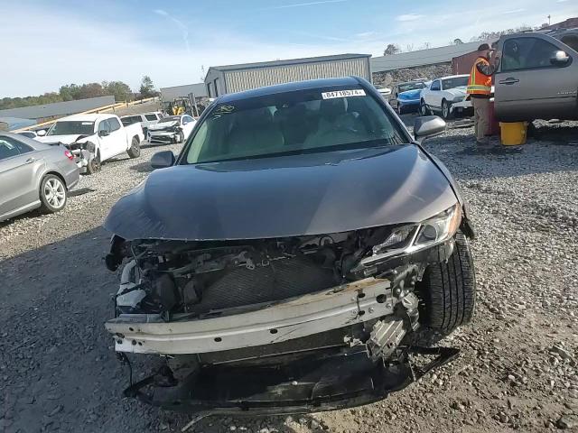 2020 Toyota Camry - Image 13