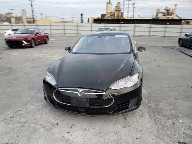 2015 Tesla Model S 85D VIN: 5YJSA1H29FF083472 Lot: 84664354