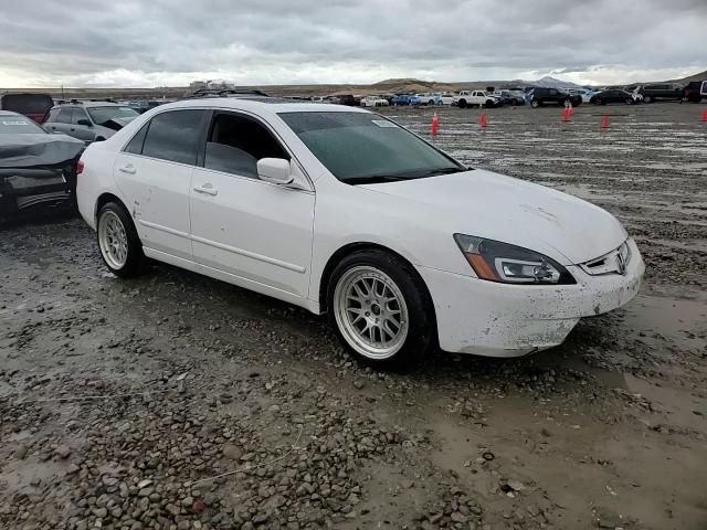 2005 Honda Accord - Image 11