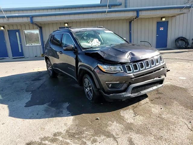 2017 Jeep Compass Latitude VIN: 3C4NJDBB6HT636123 Lot: 84089604