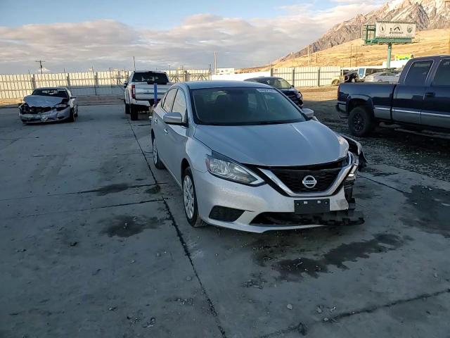 2018 Nissan Sentra - Image 10