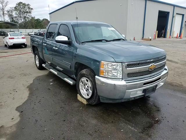2012 Chevrolet Silverado - Image 13