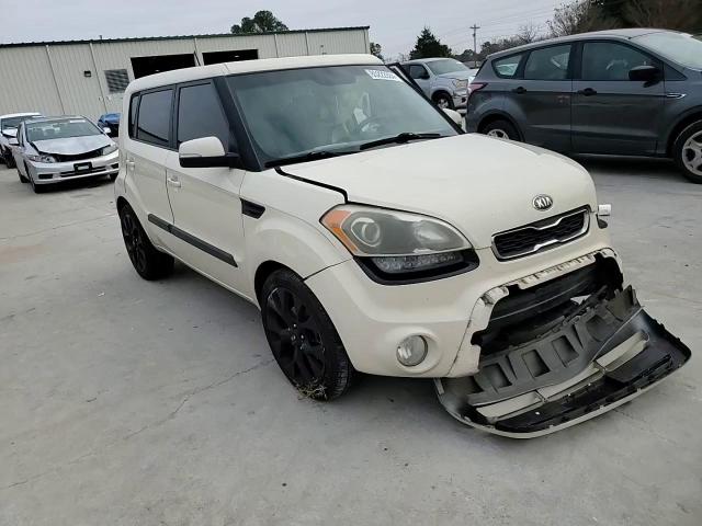 2013 Kia Soul + VIN: KNDJT2A64D7575077 Lot: 85222884