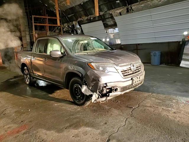 2017 Honda Ridgeline - Image 10