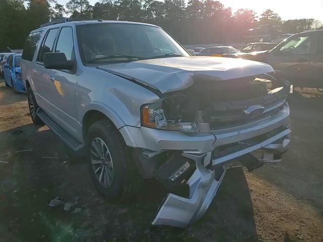 2016 Ford Expedition - Image 12