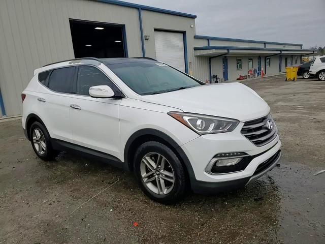 2018 Hyundai Santa Fe - Image 15