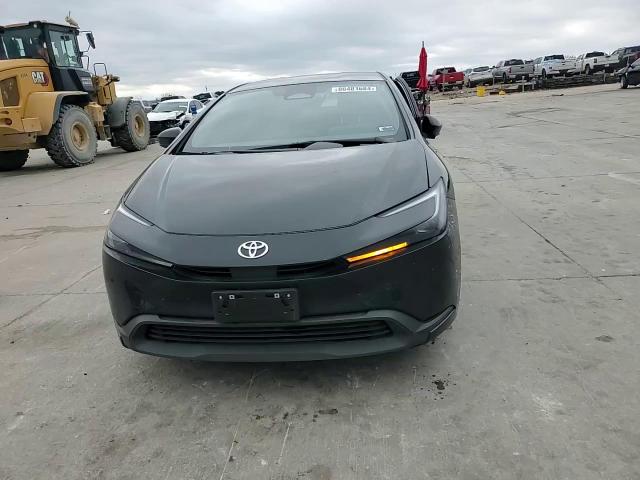 2024 Toyota Prius - Image 10