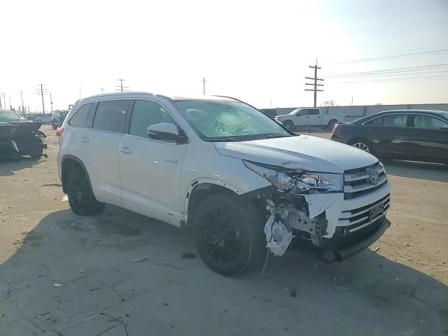 2018 Toyota Highlander - Image 12