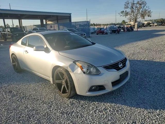 2012 Nissan Altima - Image 13